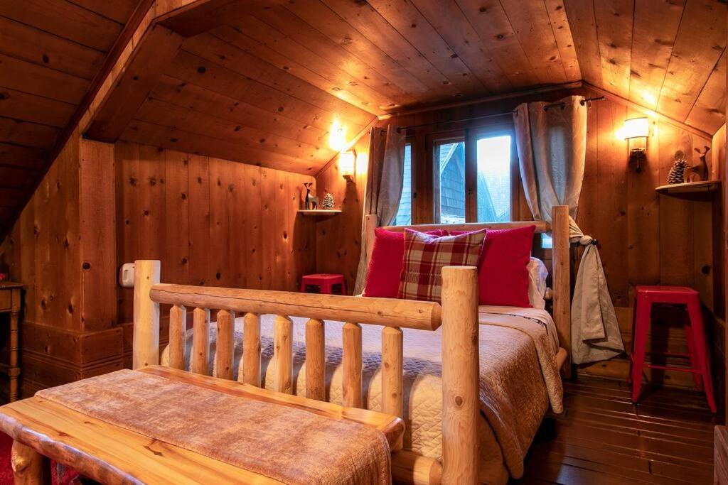 The Lodge At 11 Chimneys Idyllwild Exteriör bild