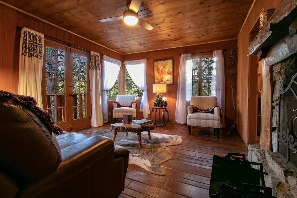 The Lodge At 11 Chimneys Idyllwild Exteriör bild